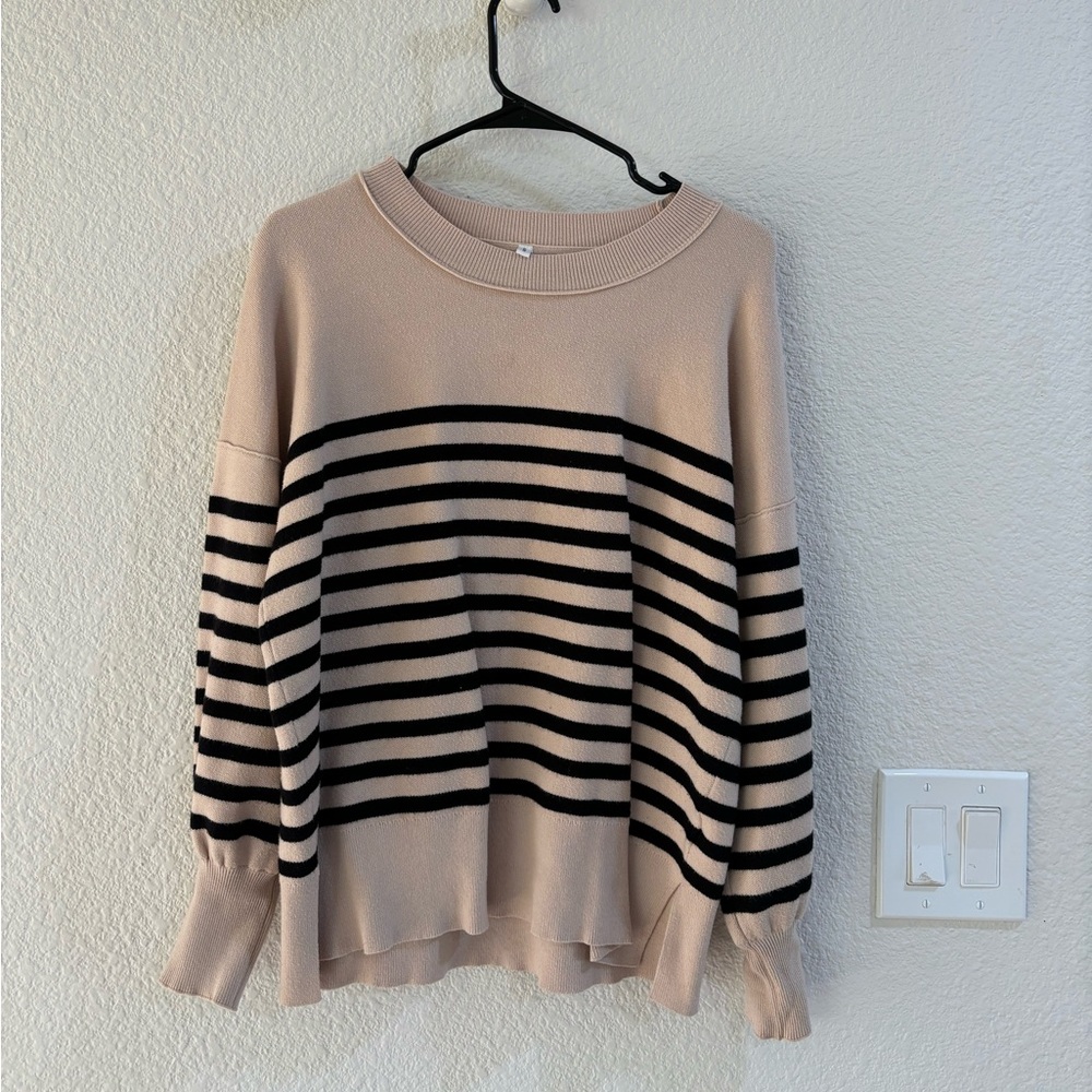 Beige & Black Striped Sweater • Heavyweight • Size S